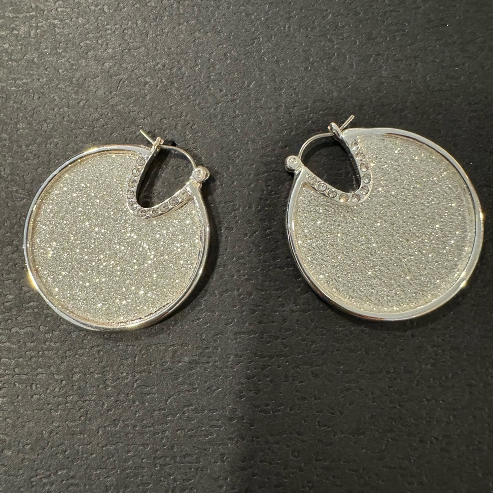 Costume jewelry Loft Rhinestone Round Earrings - Picture 3 of 3
